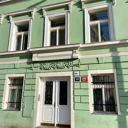 Petrska Design 2-bedroom Old Town 公寓