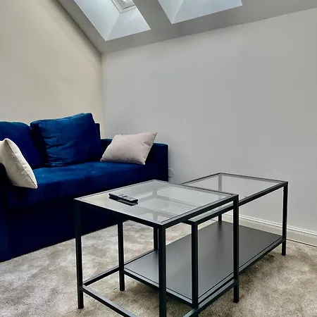 Petrska Design 2-bedroom Old Town *